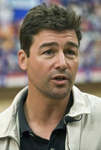 kyle-chandler-2009 Actor Kyle Chandler addresses US service members